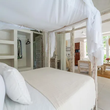 Saffron Villas Diani Beach Exterior photo