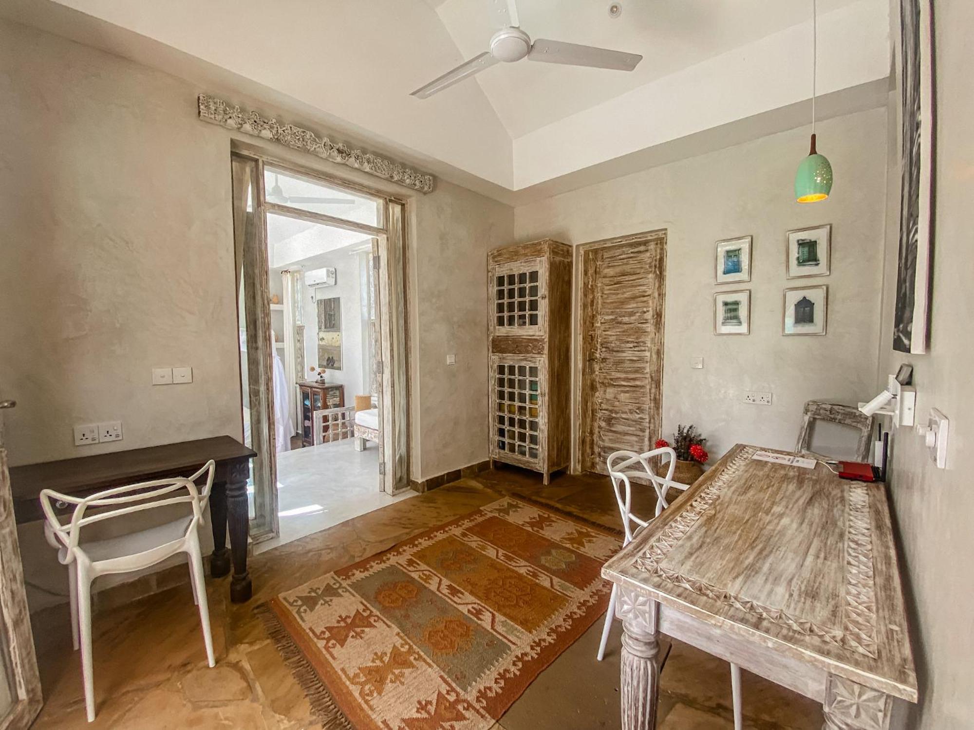 Villa Saffron